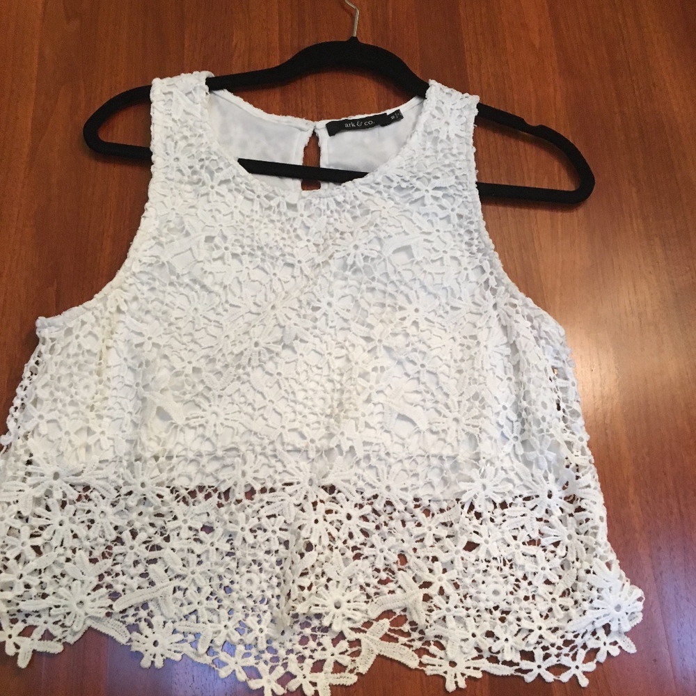 White flower crop top